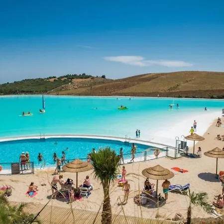 The Lagoon Apartment- Free Lagoon Access 아파트