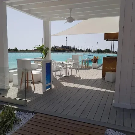 The Lagoon Apartment- Free Lagoon Access 아파트 *