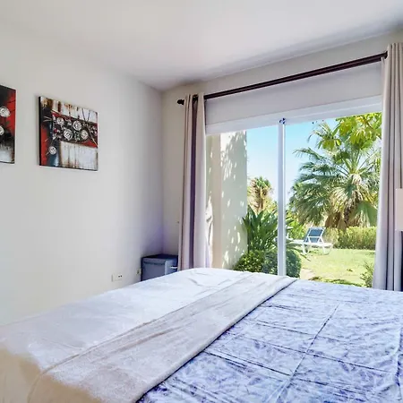 The Lagoon Apartment- Free Lagoon Access Apartmán Estepona