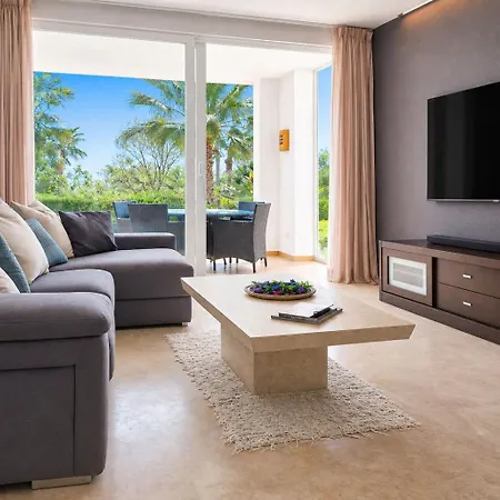 The Lagoon Apartment- Free Lagoon Access Apartament Estepona