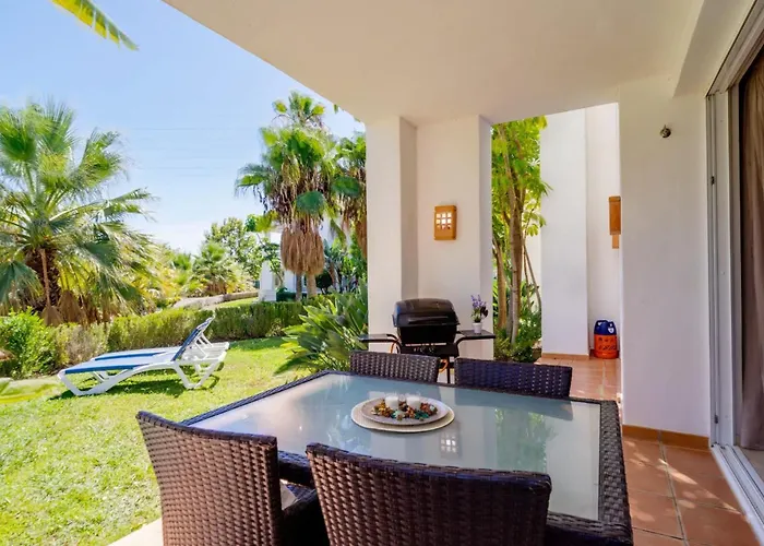 The Lagoon Apartment- Free Lagoon Access *